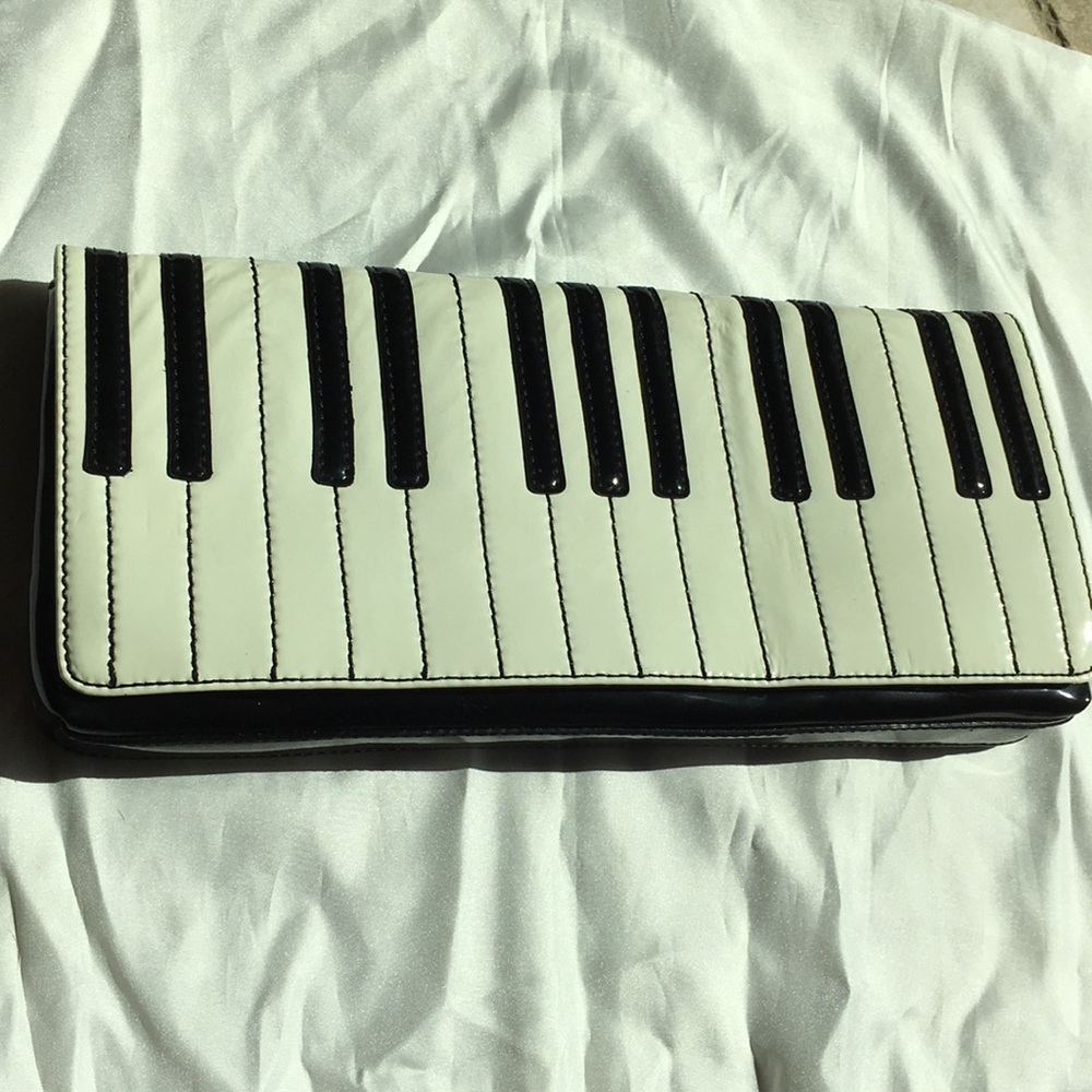 Kate Spade Piano Clutch